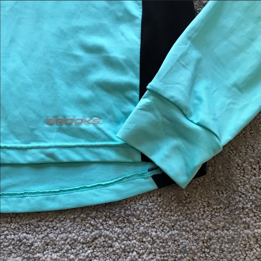 Brooks Equilibrium Technology Long Sleeve View 6